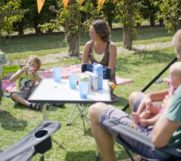 met het gezin op de camping.jpg