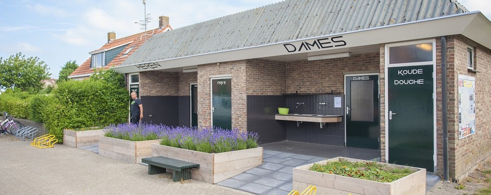 Sanitairgebouw.jpg